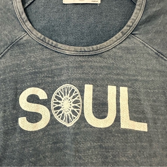 Soul Cycle Long Sleeve Graphic Top - Picture 3 of 5